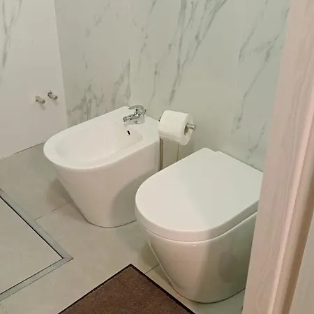 Di Fronzo A Apartment *