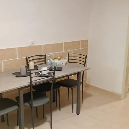 Di Fronzo A Apartment *
